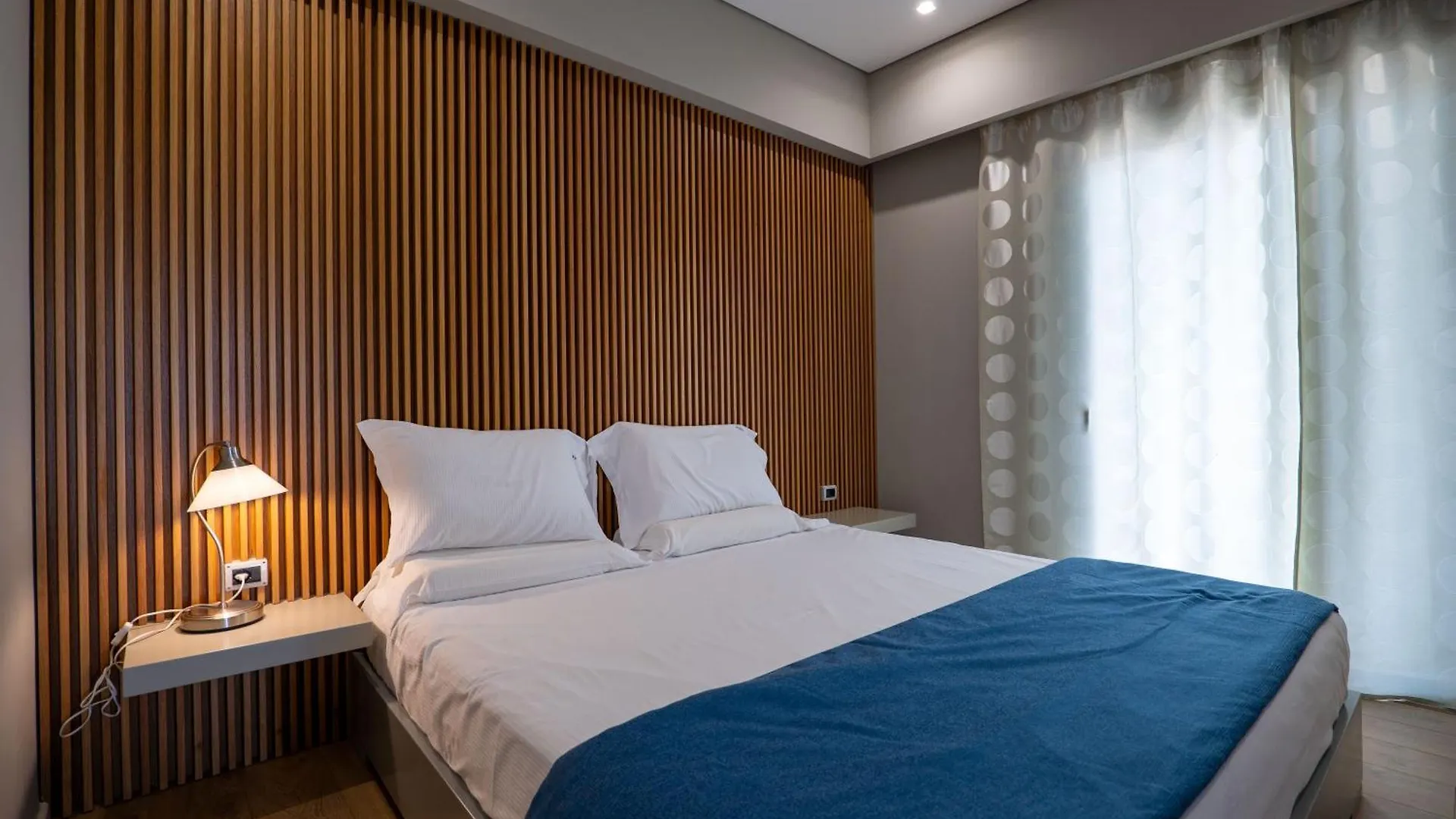 Hotel Blue Sky Saranda 4*,