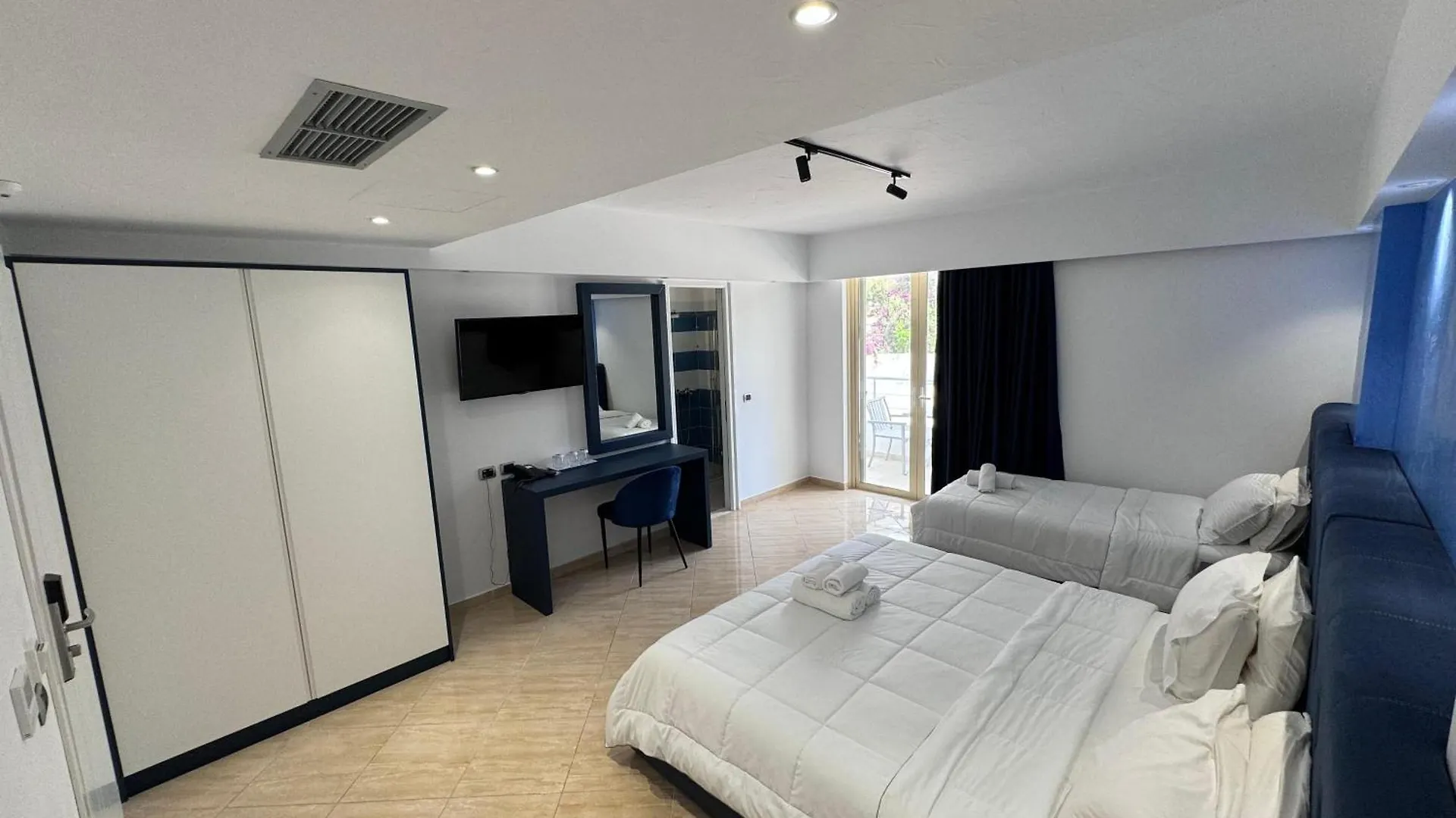 Hotel Blue Sky Saranda Albanie