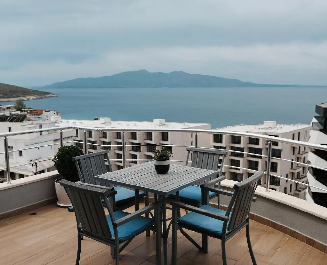Hotel Blue Sky Saranda 4*,