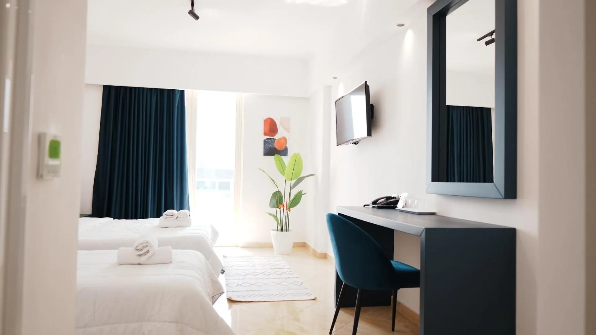 Hotel Blue Sky Saranda 4*,  Albanie