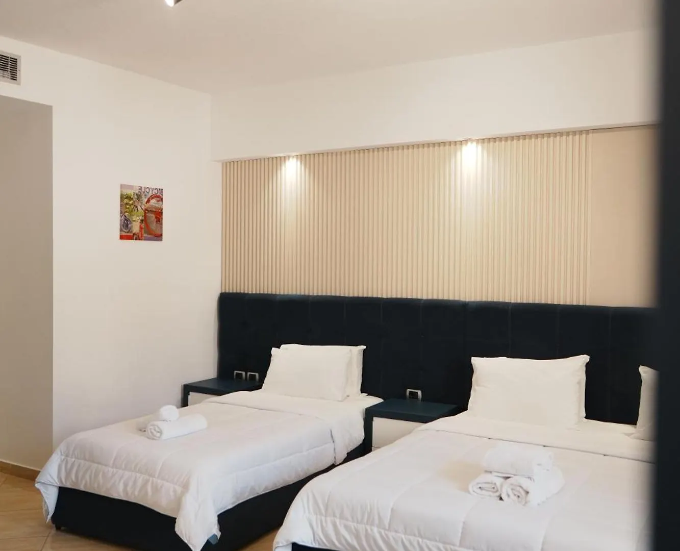 Hotel Blue Sky 4*, Sarande