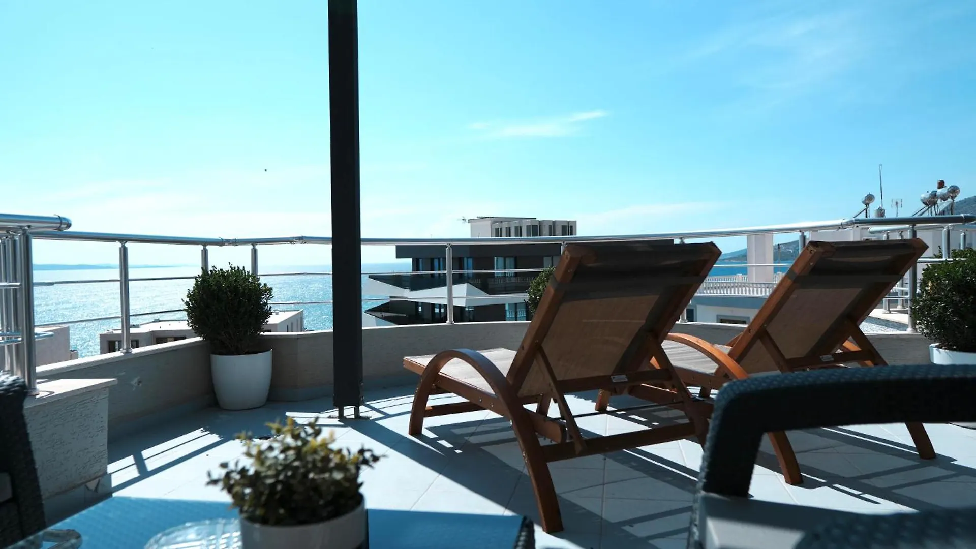 Hotel Blue Sky