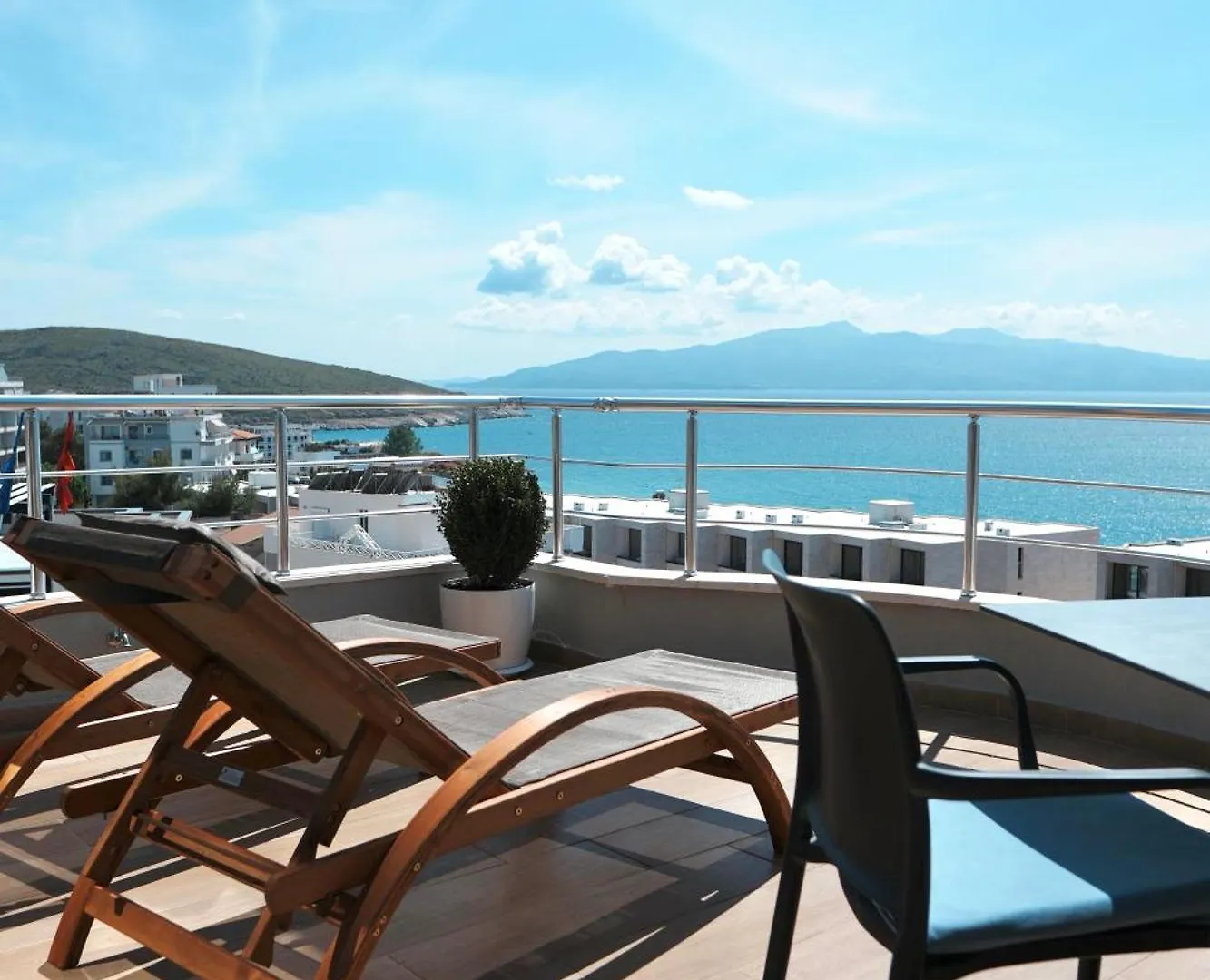 Hotel Blue Sky Sarande
