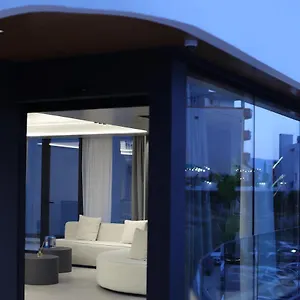 Yacht Premium فندق